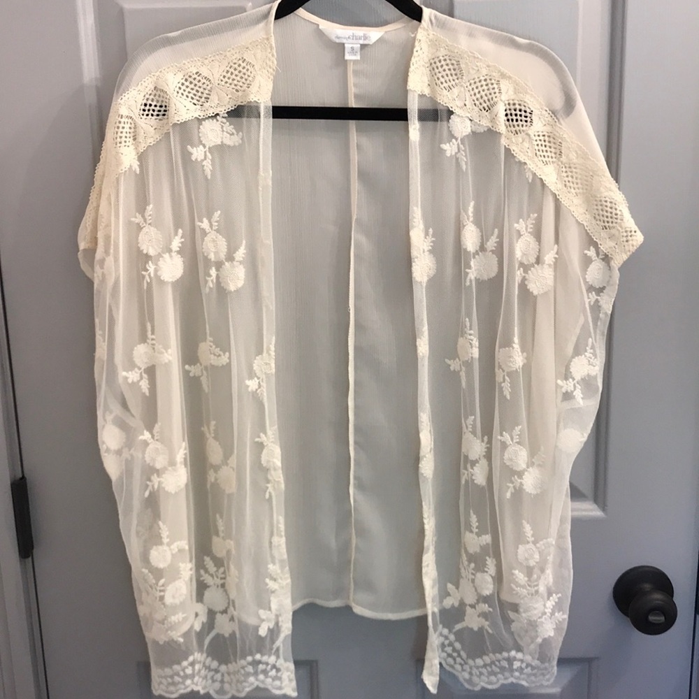 Short sleeve sheer kimono